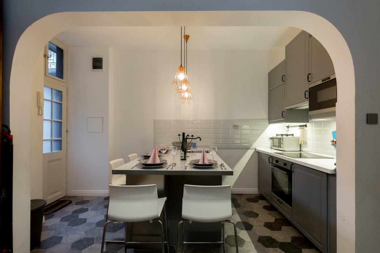 Luxury Twin 1-Bedroom In Kazinczy Street Budapešť Exteriér fotografie